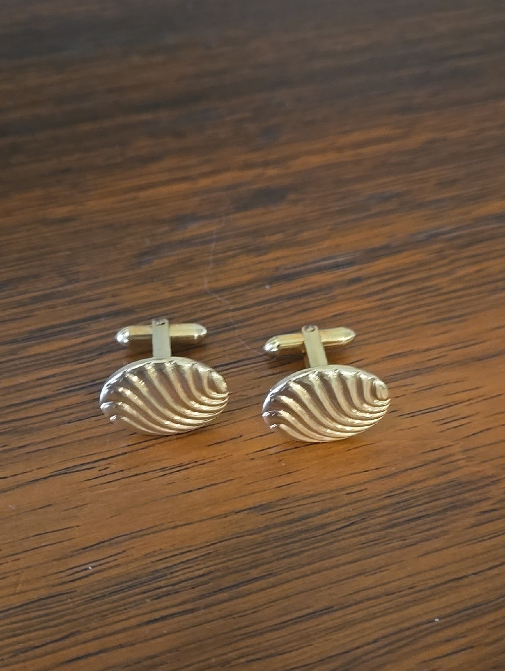 Gold Swirl Oval Cufflinks - Classic Men's Accessory 12KT gold filled